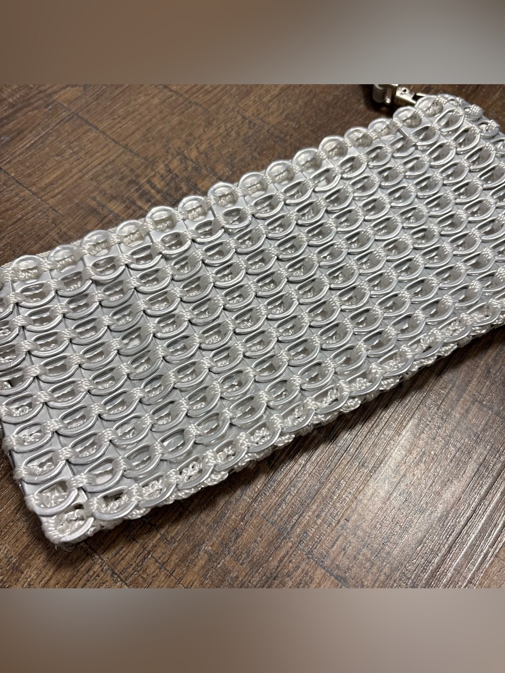 Metallic Silver Pop-Tab Wristlet Clutch - Picture 4 of 6